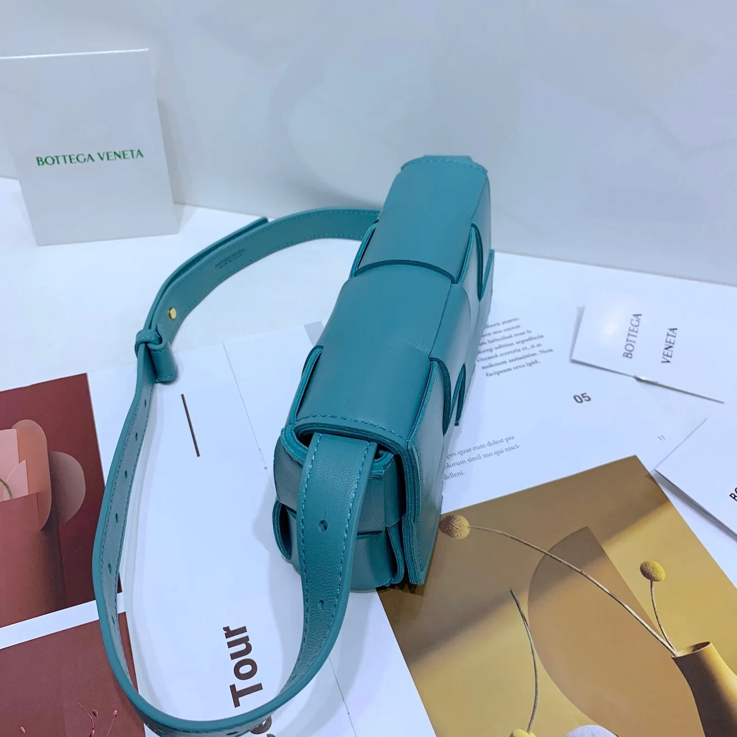 All categories 💚 Authentic bags 💚 BV 2025 new BV crossbody bag